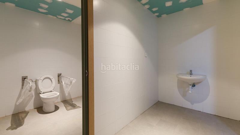 Foto 36d4327d-e423-4cc7-b3e8-ea7f2faea2bd. Alquiler local comercial en calle diputacio en Fort Pienc Barcelona