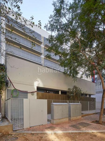 Foto e4b81fa0-bc58-4b48-86bc-45d7b6e4e286. Alquiler local comercial en calle diputacio en Fort Pienc Barcelona