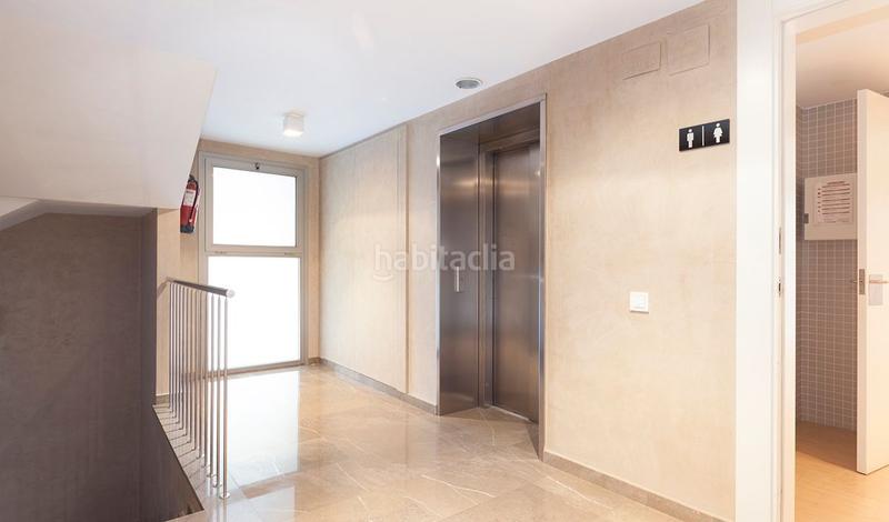 Foto edd8e7c2-a7bb-4635-b935-6a7db788a8a6. Alquiler oficina en calle jean monnet oficina 1º 1ª 248 en Sabadell