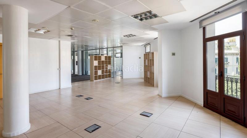 Foto 048b5c97-f020-4299-b0be-dab57271cc6a. Miete büro in calle diputació 284 284 in Dreta de l´Eixample Barcelona
