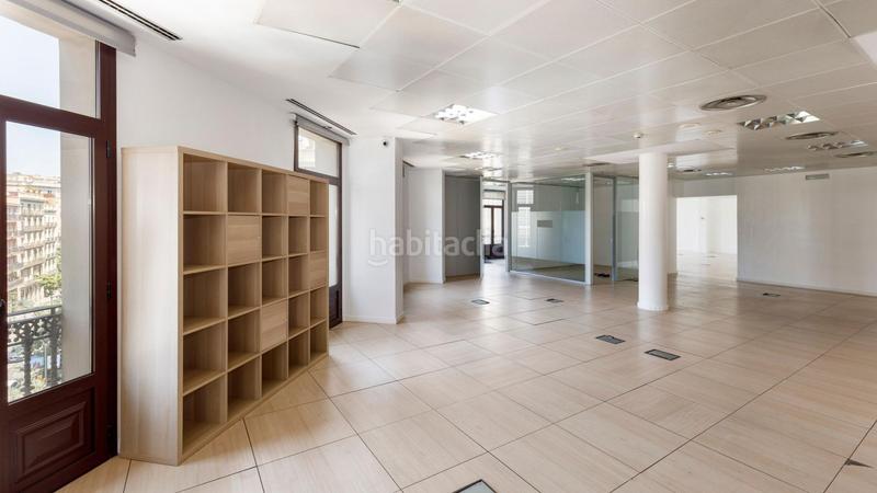 Foto cd601999-2b65-41f1-ac3a-befad190f7bf. Location bureau dans calle roger lluria 35 dans Dreta de l´Eixample Barcelona