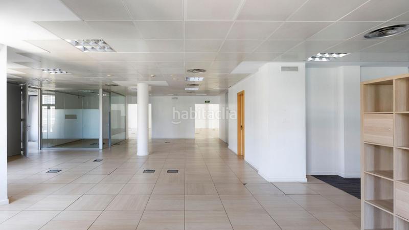 Foto d6f42b02-bf69-43e2-b3ea-fae300933f89. Location bureau dans calle roger lluria 35 dans Dreta de l´Eixample Barcelona