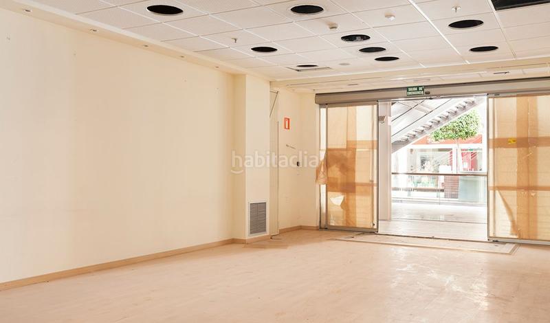 Foto 242dd17c-1d95-4235-9d21-3b5b86136ff1. Alquiler local comercial en calle raval del pallol local 13 pl. baja 1 lo en Reus