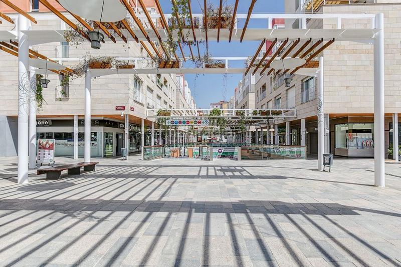 Foto a4679f29-609d-4585-b9ac-2b7450c16503. Alquiler local comercial en calle raval del pallol local 13 pl. baja 1 lo en Reus