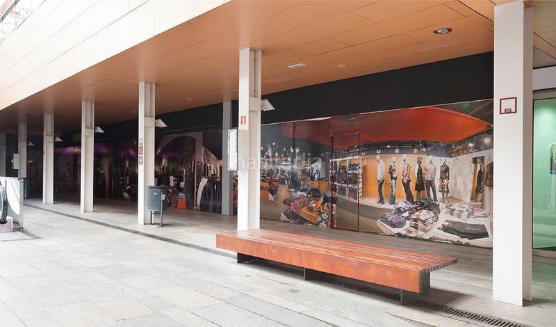 Foto dc5a6e70-36df-453c-82b2-74afd29a0692. Alquiler local comercial en calle raval del pallol local 13 pl. baja 1 lo en Reus