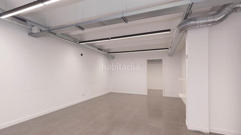 Foto f9470596-6c01-4d23-9409-429f784732c9. Alquiler local comercial en calle calabria 169 en Barcelona