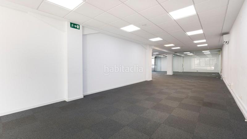 Foto bec7ff4c-585e-49f4-b479-1671da4a481e. Location bureau dans calle sepulveda 143 dans Sant Antoni Barcelona