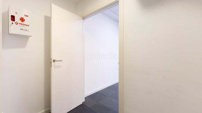 Foto ef4403f6-ac7e-43a7-a362-fdaeade92885. Location bureau dans calle sepulveda 143 dans Sant Antoni Barcelona