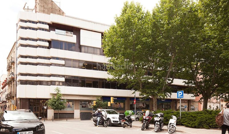 Foto dbc6f6e3-98d7-4f88-bad8-c9df829d1f22. Rent office space in de las palmeras 6 in Centre Figueres