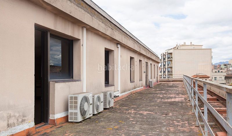 Foto ed60d012-02cb-49bd-b276-fc965111d74e. Rent office space in de las palmeras 6 in Centre Figueres