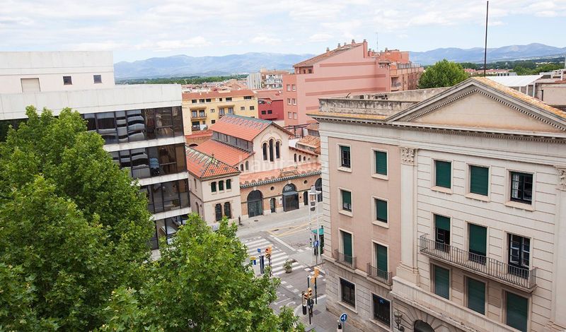 Foto fe7342aa-a196-4665-8cca-0a85a5557f8b. Rent office space in de las palmeras 6 in Centre Figueres