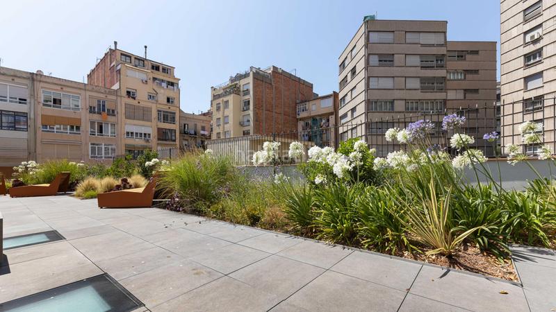 Foto 4f9098a8-db4d-4b54-bec3-410aff827642. Location bureau dans calle aragó 182 dans L´Antiga Esquerra de l´Eixample Barcelona