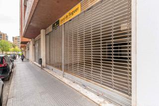 Rent Business premise in Calle corredor del gas local 5.8 esc. 20 13 l