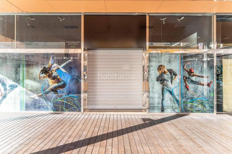 Foto 2907fc3f-6689-47e2-a2d0-5525a5890486. Alquiler local comercial en calle raval del pallol 1 en Reus