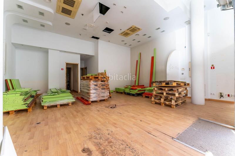 Foto 55323ba9-a899-4350-8b6e-28abe0519dd4. Alquiler local comercial en calle raval del pallol 1 en Reus