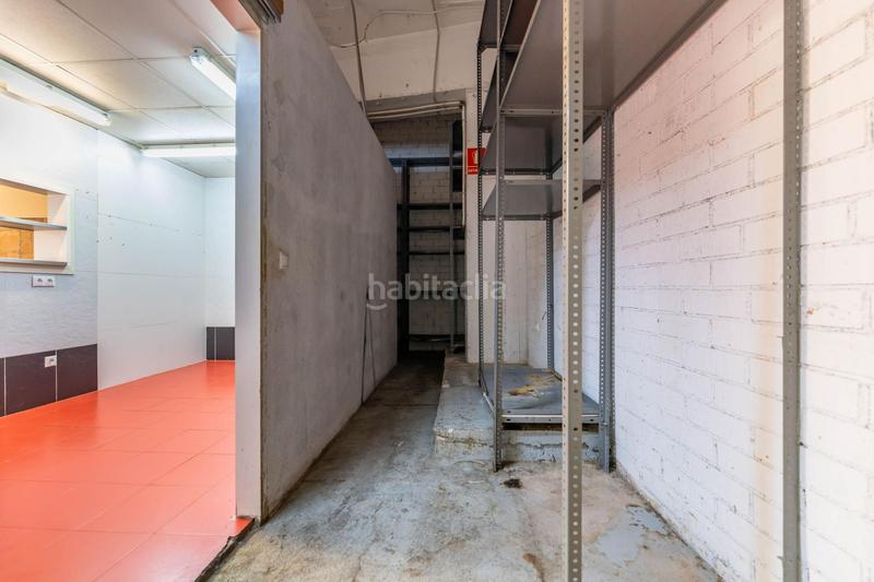 Foto b1d1456e-cf1c-450d-b966-237c34fa6115. Alquiler local comercial en calle raval del pallol 1 en Reus