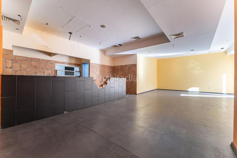 Foto 6709c2c8-050d-45e3-aa34-12f8fab52000. Location local commercial dans calle raval del pallol 1 dans Reus