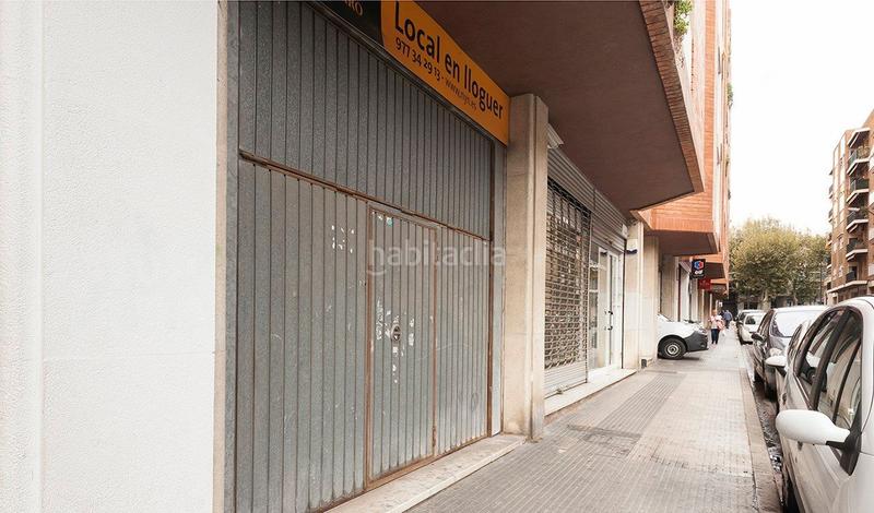 Foto fbdc5ab6-5542-40c8-af7b-93975118ef57. Alquiler local comercial en calle corredor del gas local 3 casa 18 9 lo en Reus