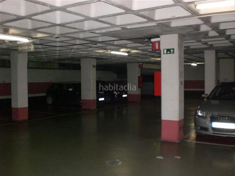 Foto bbe10f57-cb6d-43f5-9c8b-28b407dfe539. Alquiler parking coche en calle diputacio 119 en La Nova Esquerra de l´Eixample Barcelona