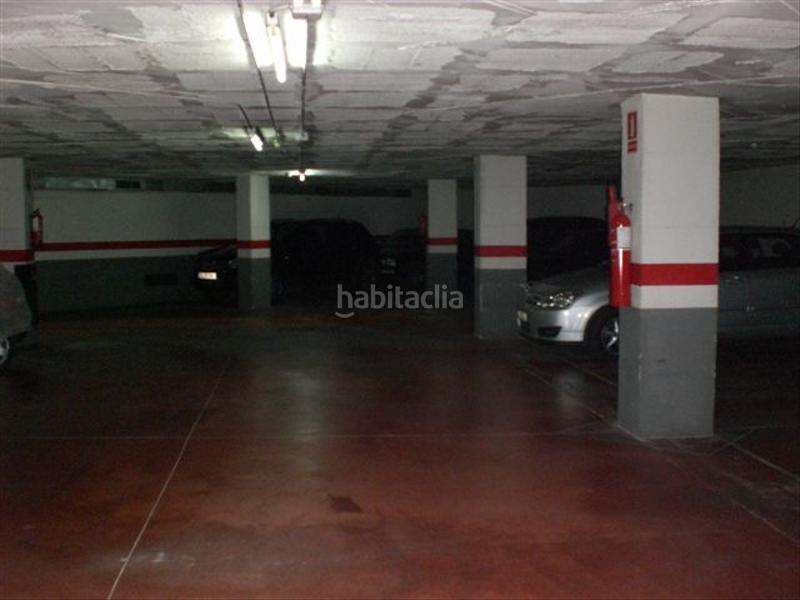 Foto 8e415a72-e17c-44d4-82ff-556c4fa31f58. Alquiler parking moto en calle consell de cent 216 en Barcelona