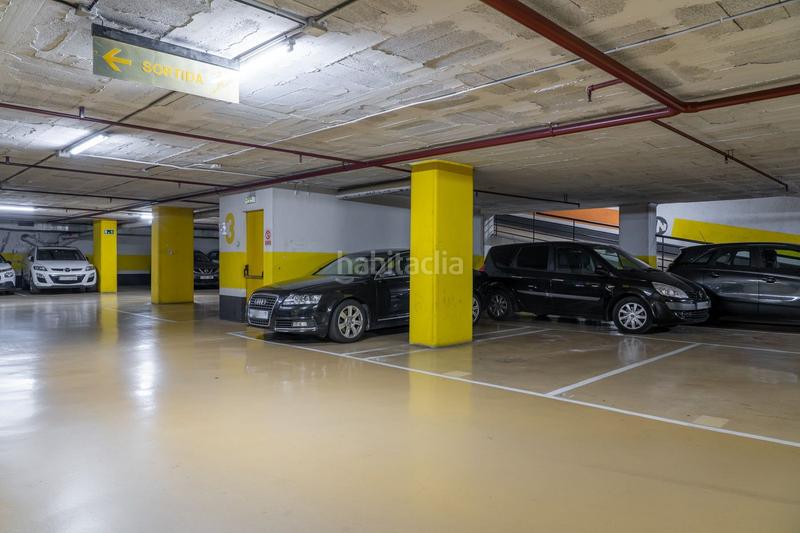 Foto 9f727458-10cc-49cd-a917-3256c14aa327. Location parking voiture dans calle marques de sentmenat 56 dans Barcelona