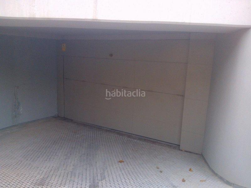 Foto b9df8ff6-90ac-4ab2-ae28-8525d71a308d. Alquiler parking coche en calle jean monnet 248 en Sabadell