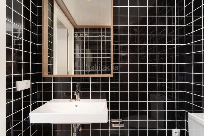 Foto ffed9f89-4592-4472-8d84-a50747eadea5. Affitto casa a schiera 313m<sup>2</sup> in carrer del poble amazic 67 in Sabadell