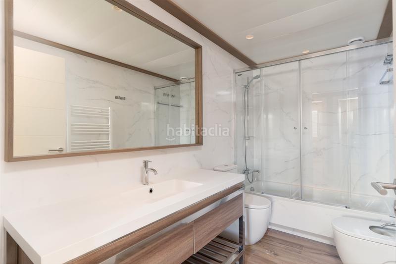 Foto 7cc580bd-0528-47ce-b243-471865dc4e10. Lloguer casa adossada 313m<sup>2</sup> a carrer del poble amazic 67 a Sabadell