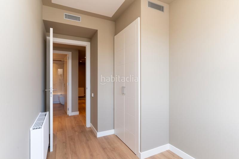 Foto 01acfd77-d298-4ac9-9224-4b67a3ce0027. Rent semi detached house 313m<sup>2</sup> in carrer del poble amazic 67 in Sabadell