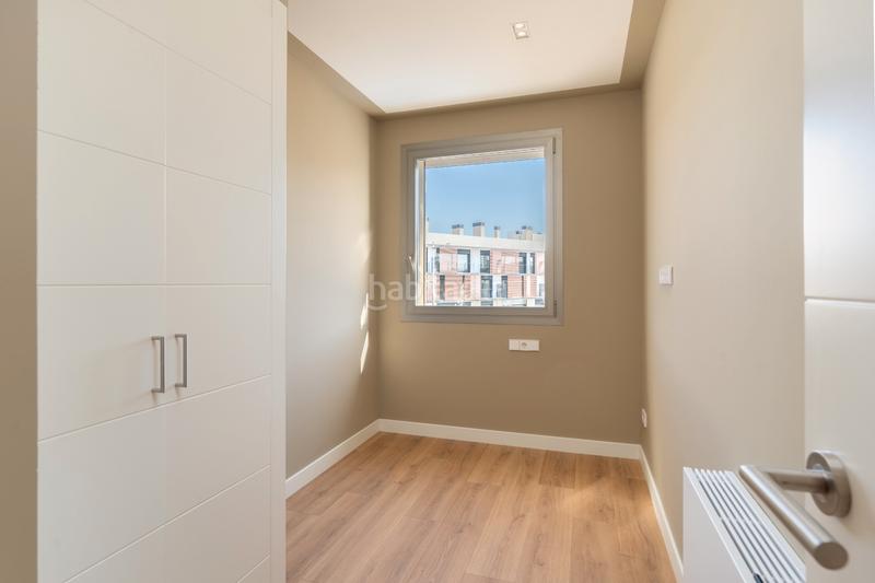 Foto 18e5c404-e4fe-47ed-aad4-9fb463a4ae0e. Rent semi detached house 313m<sup>2</sup> in carrer del poble amazic 67 in Sabadell