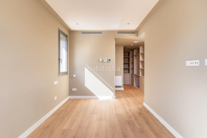 Foto 4a372a34-a8c9-4606-868e-1dd2b66979af. Rent semi detached house 313m<sup>2</sup> in carrer del poble amazic 67 in Sabadell