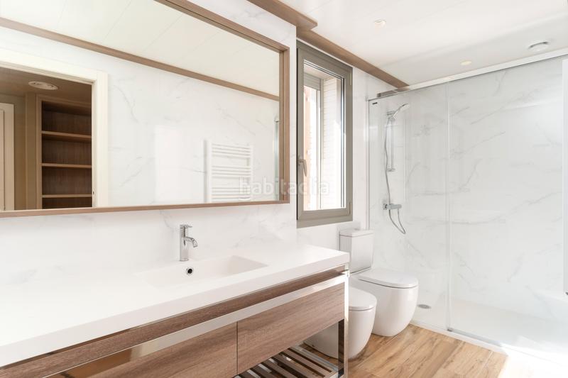 Foto e7e864d8-96dd-4e3e-aff4-6a3a4cadc479. Rent semi detached house 313m<sup>2</sup> in carrer del poble amazic 67 in Sabadell