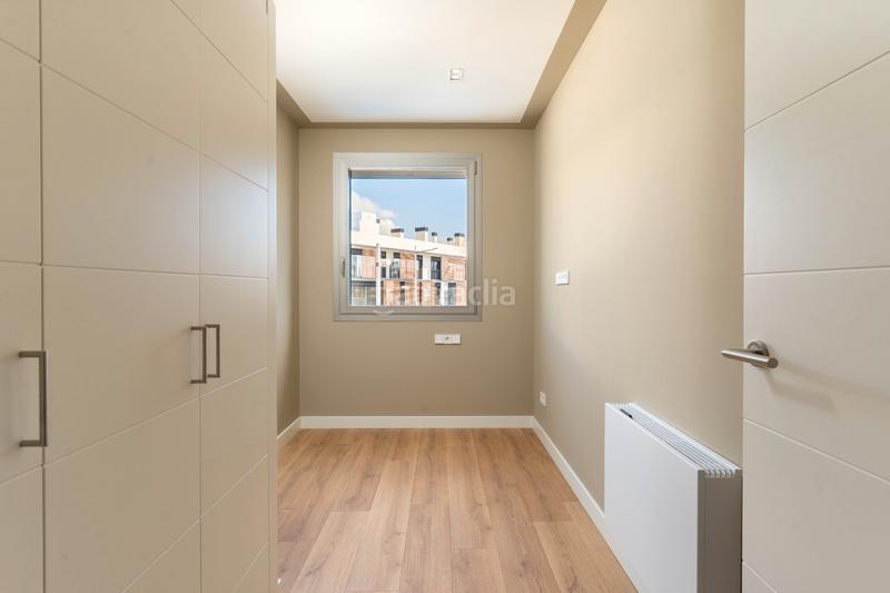 Foto 89b75453-f281-4f9c-874c-f5e59e56f27b. Lloguer casa adossada 303m<sup>2</sup> a carrer del poble amazic 67 a Sabadell