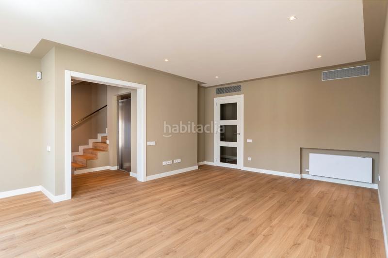 Foto 4cefe951-062c-4aef-8c8a-7b3efb2bd027. Location maison jumelée 303m<sup>2</sup> dans carrer del poble amazic 67 dans Sabadell