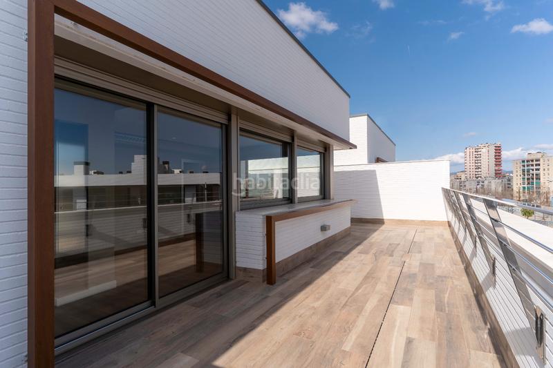 Foto 1288c628-e235-4ca3-90ee-299ad220ee3a. Rent semi detached house 303m<sup>2</sup> in carrer del poble amazic 67 in Sabadell