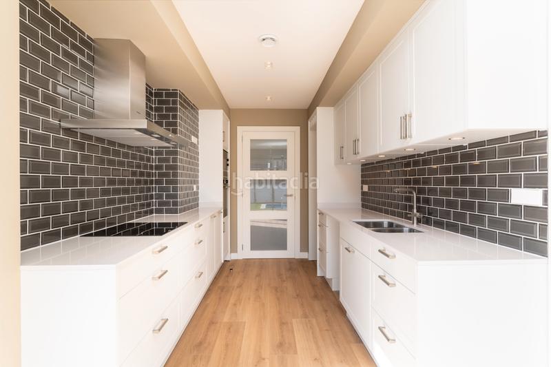 Foto 622dba08-0228-4c99-81a4-23452db6f03b. Alquiler casa adosada 326m<sup>2</sup> en carrer del poble amazic 67 en Sabadell