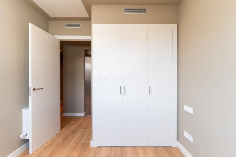 Foto d34e673f-c479-4623-80aa-49e8189c06d1. Miete reihenhaus 326m<sup>2</sup> in carrer del poble amazic 67 in Sabadell