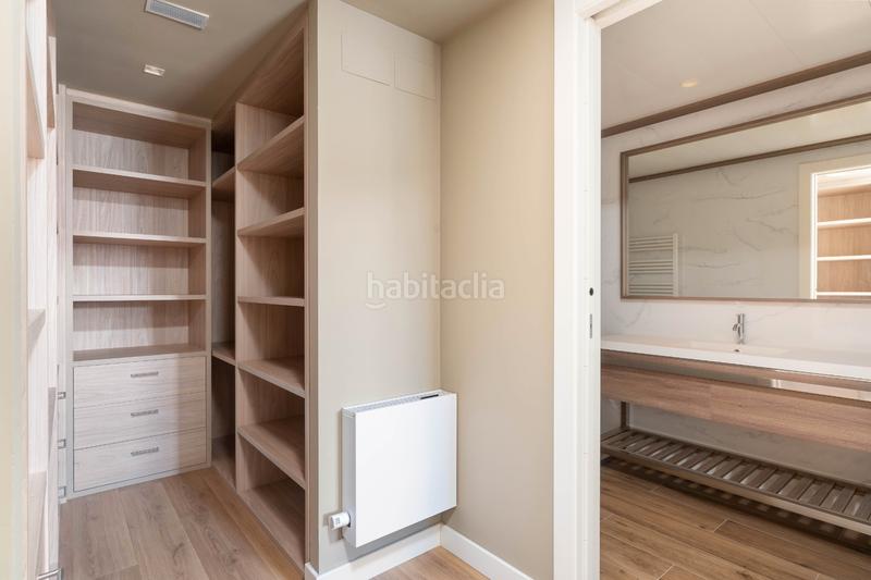 Foto 8dcdd5ff-05b2-458c-900a-ba0a23f3c5a8. Rent semi detached house 303m<sup>2</sup> in carrer del poble amazic 67 in Sabadell