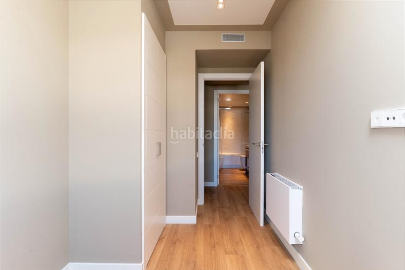 Foto fb277106-007a-4e50-96c2-71706e8805f8. Rent semi detached house 303m<sup>2</sup> in carrer del poble amazic 67 in Sabadell