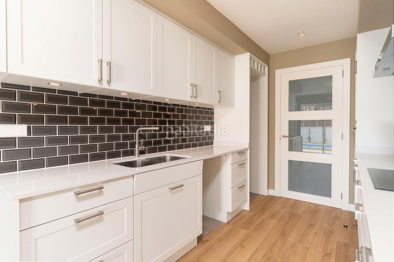 Foto d681a944-86f4-40d9-b0aa-6180bdde4cad. Miete reihenhaus 303m<sup>2</sup> in carrer del poble amazic 67 in Sabadell