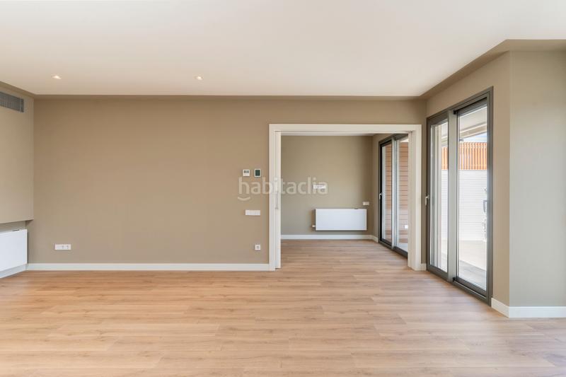 Foto e69a0607-947d-4706-b6a1-323d066d62aa. Miete reihenhaus 303m<sup>2</sup> in carrer del poble amazic 67 in Sabadell