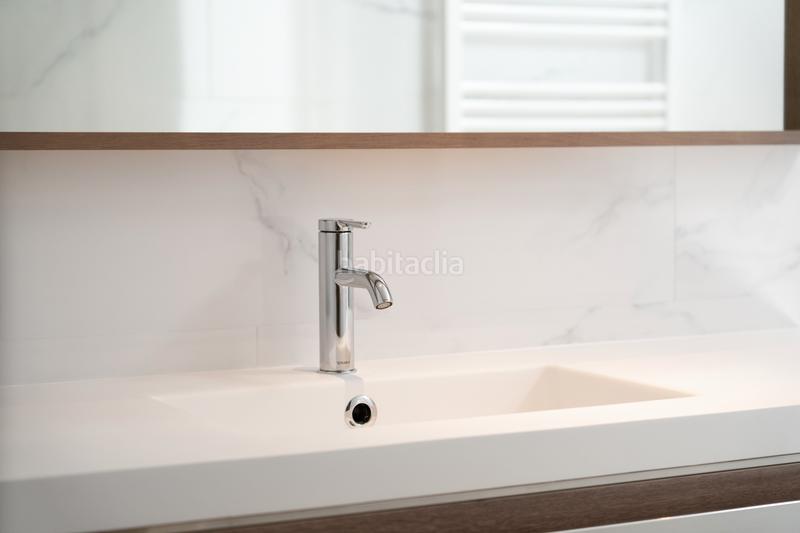 Foto 4f187fa7-799b-42b9-95af-b3a843ab18c2. Rent semi detached house 303m<sup>2</sup> in carrer del poble amazic 67 in Sabadell