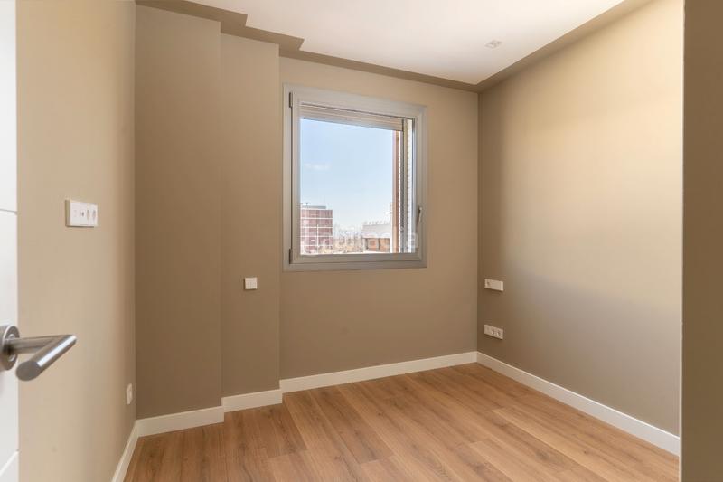 Foto ad8143a9-36ab-4ff8-8ee0-ef702d053700. Rent semi detached house 303m<sup>2</sup> in carrer del poble amazic 67 in Sabadell