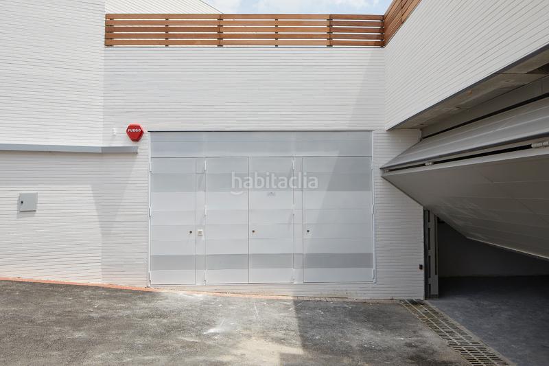 Foto c401f75a-46e2-4a78-8378-2101f494ed84. Lloguer casa adossada 339m<sup>2</sup> a carrer del poble amazic 67 a Sabadell