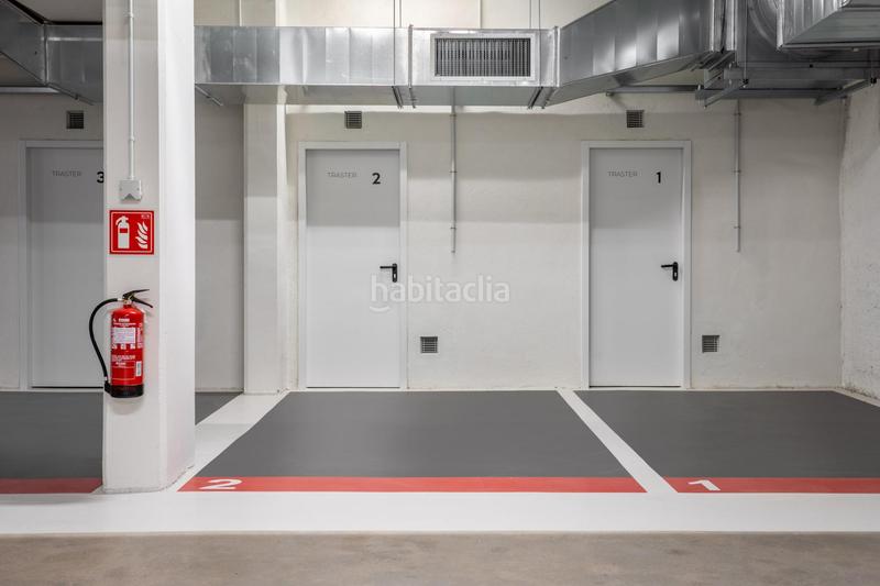 Foto 02ec891d-68a6-402a-b342-a5187267efff. Lloguer aparcament cotxe a avenida sant joan despi 4 a Sant Joan Despí