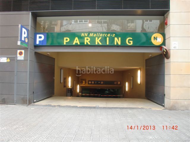 Foto 0b4bde8d-95fb-4581-b7f7-2234a69682c6. Alquiler parking coche en calle mallorca 508 en Sagrada Família Barcelona