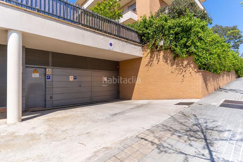 Foto daf3baf0-5177-4fb3-8d73-333539395d1d. Alquiler parking coche en calle riera de cirera 66 en Mataró