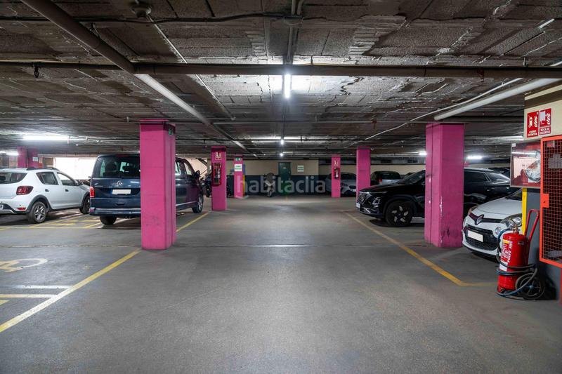 Foto 7228dc60-db5c-4955-bf72-68518dd2f6ac. Rent motorcycle parking in calle valencia 511 in Sagrada Família Barcelona