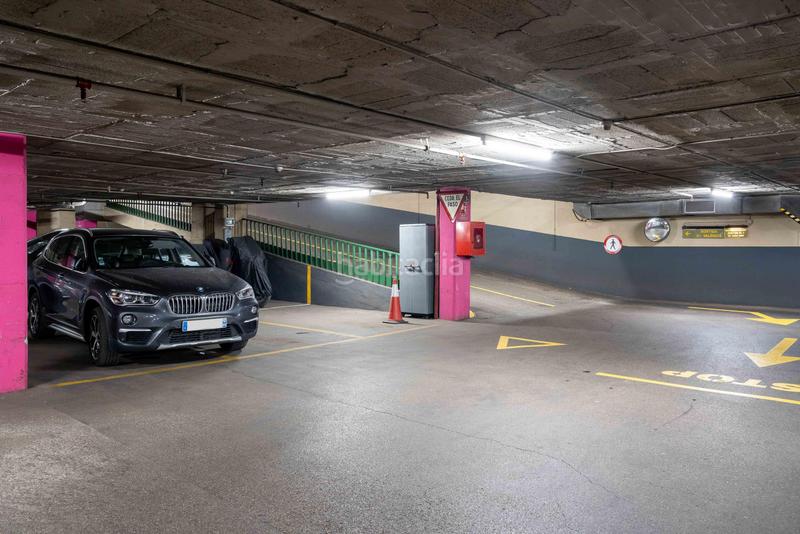 Foto 5bfb14ca-a3cf-4f56-9580-a3949881fd31. Affitto posto moto in calle valencia 511 in Sagrada Família Barcelona