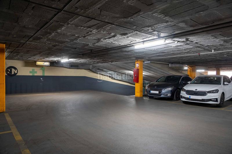 Foto c4dda891-7cb9-4e53-bcf3-fcc3b5e1624a. Affitto posto moto in calle valencia 511 in Sagrada Família Barcelona